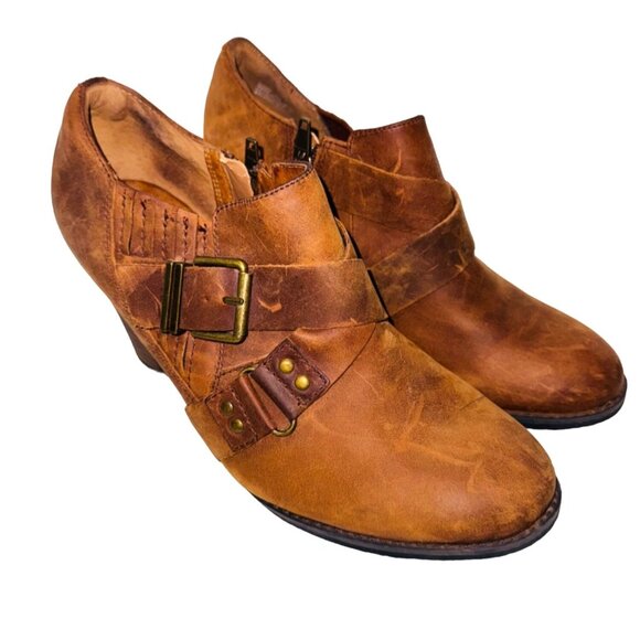 Clark “Heath Woodlark” Brown Distressed Leather Stacked Heel Ankle Booties 9M - Picture 3 of 12